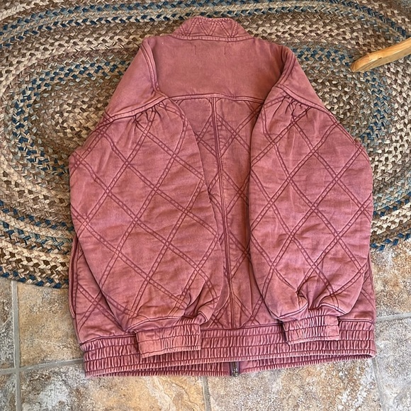 Free People Juno Quilted Oversized Slouchy Bomber Jacket Size Small NWT - Picture 13 of 13